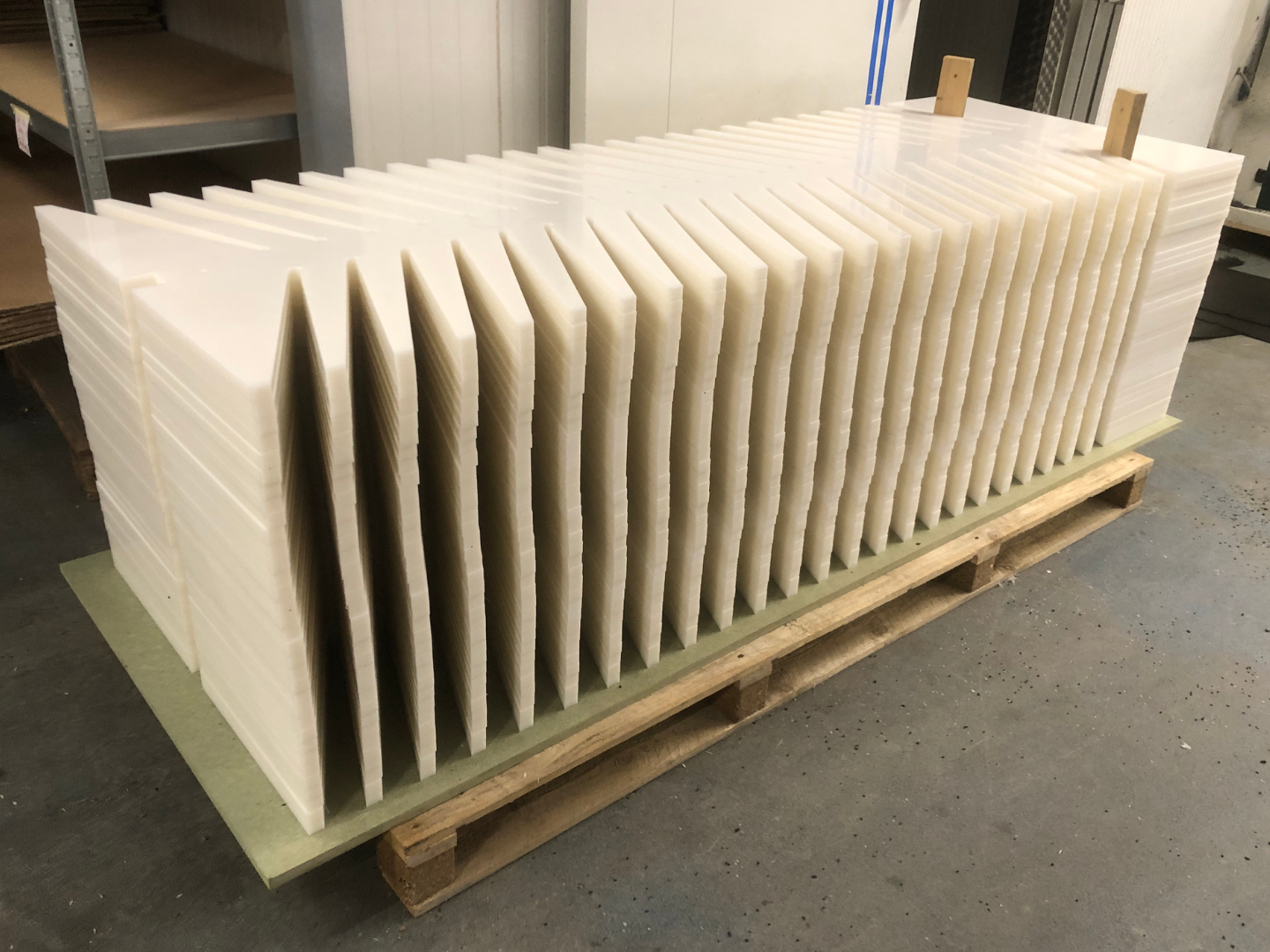 Support PEHD rayonnage production
